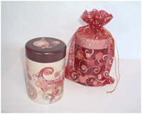 Boite � th� Noel dans son sachet Organza